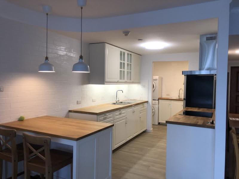 Somkid Gardens, Bangkok, Ploenchit, Lumphini, Pathum Wan, Bangkok, 2 Bedrooms, 165 sqm, Condo For Rent, by Aukrit Laohaprasit, 500520805 - DDproperty.com