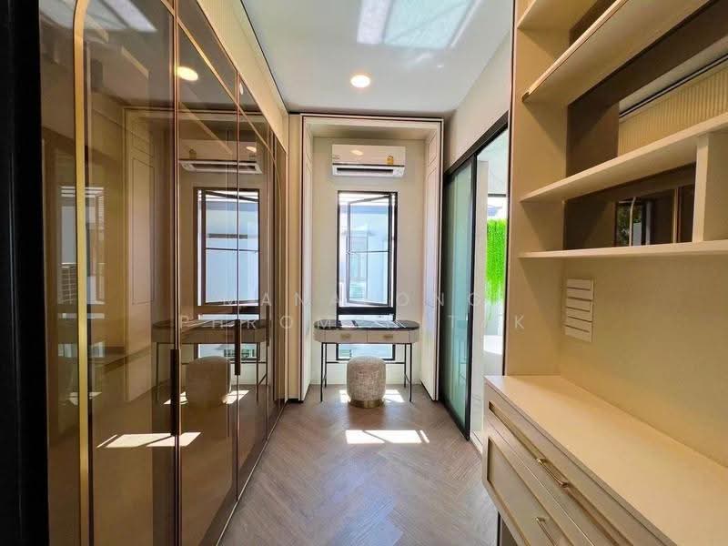 Nantawan Rama 9 - New Krungthepkreetha, Bangkok, Saphan Sung, Bangkok, 4 Bedrooms, 4 sqm, Single Detached House For Sale, by Manapong Phromphitak, 500520838 - DDproperty.com