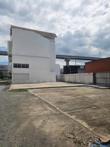 Standalone Commercial Building for Rent on Thepharak Road Near BTS Thipphawan Station (SPSP669), Samut Prakan, ถนนเทพารักษ์, Thepharak, Muang Samut Prakarn, Samut Prakan, , 840 sqm, Shophouse For Rent, by Agent Pla, 500520851 - DDproperty.com