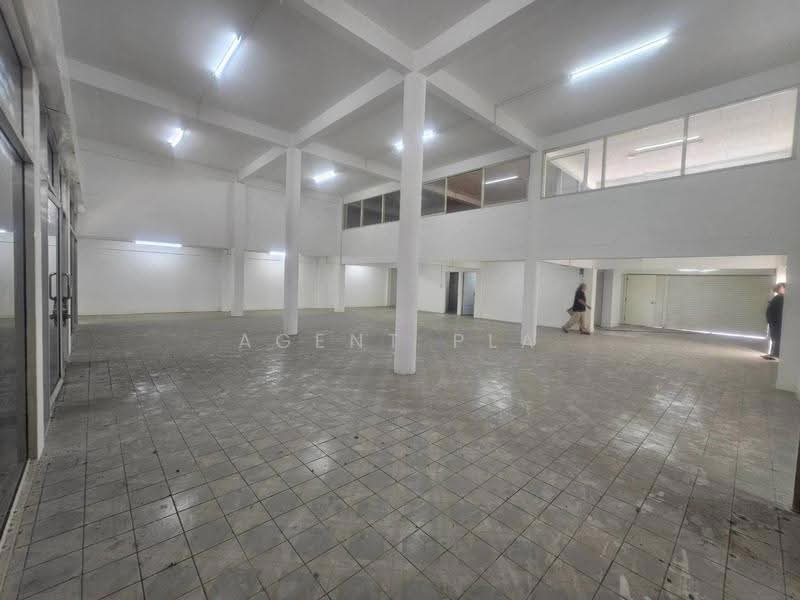 Standalone Commercial Building for Rent on Thepharak Road Near BTS Thipphawan Station (SPSP669), Samut Prakan, ถนนเทพารักษ์, Thepharak, Muang Samut Prakarn, Samut Prakan, , 840 sqm, Shophouse For Rent, by Agent Pla, 500520851 - DDproperty.com