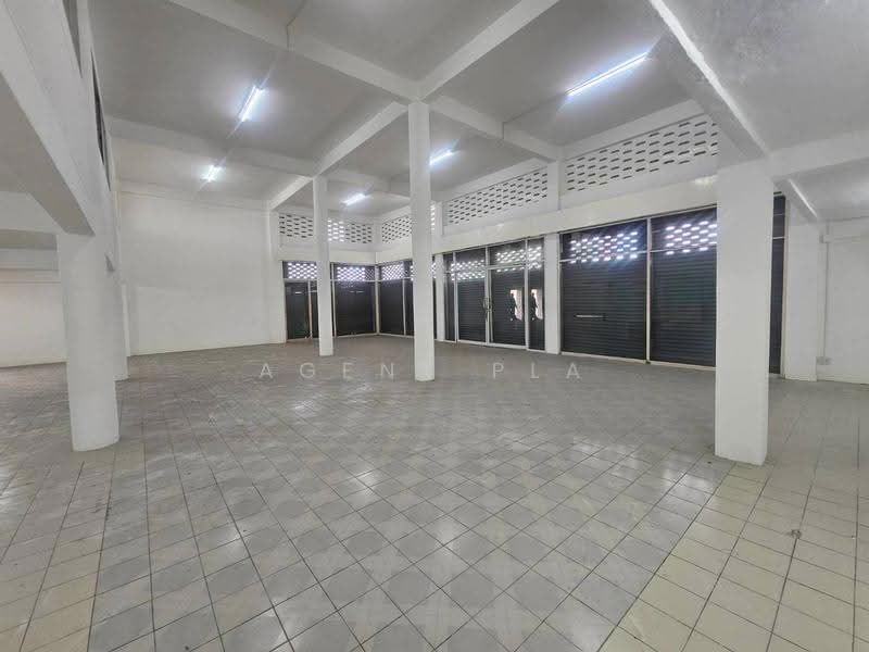 Standalone Commercial Building for Rent on Thepharak Road Near BTS Thipphawan Station (SPSP669), Samut Prakan, ถนนเทพารักษ์, Thepharak, Muang Samut Prakarn, Samut Prakan, , 840 sqm, Shophouse For Rent, by Agent Pla, 500520851 - DDproperty.com