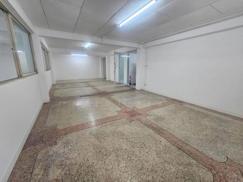 Standalone Commercial Building for Rent on Thepharak Road Near BTS Thipphawan Station (SPSP669), Samut Prakan, ถนนเทพารักษ์, Thepharak, Muang Samut Prakarn, Samut Prakan, , 840 sqm, Shophouse For Rent, by Agent Pla, 500520851 - DDproperty.com