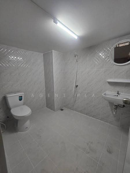 Standalone Commercial Building for Rent on Thepharak Road Near BTS Thipphawan Station (SPSP669), Samut Prakan, ถนนเทพารักษ์, Thepharak, Muang Samut Prakarn, Samut Prakan, , 840 sqm, Shophouse For Rent, by Agent Pla, 500520851 - DDproperty.com