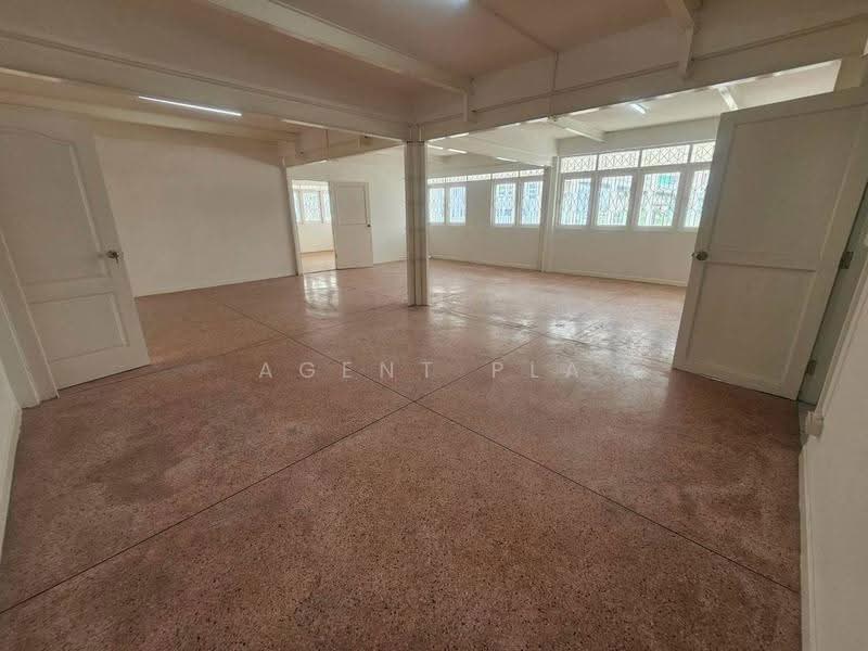 Standalone Commercial Building for Rent on Thepharak Road Near BTS Thipphawan Station (SPSP669), Samut Prakan, ถนนเทพารักษ์, Thepharak, Muang Samut Prakarn, Samut Prakan, , 840 sqm, Shophouse For Rent, by Agent Pla, 500520851 - DDproperty.com