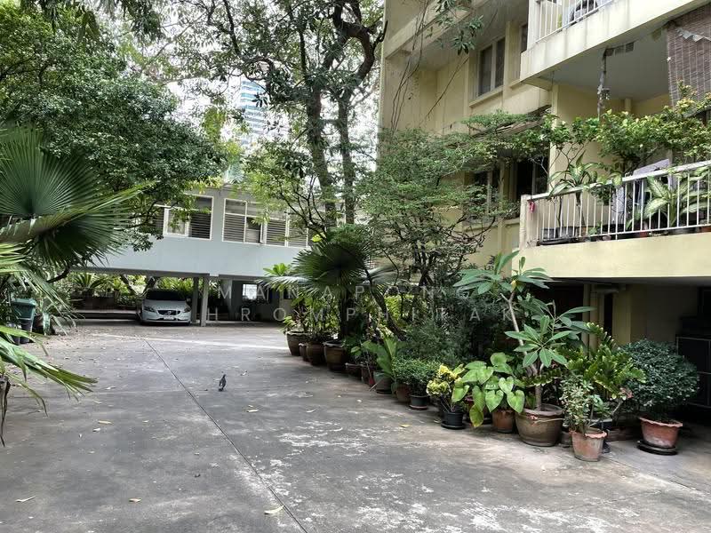 Mukda Mansion, Bangkok, 21 Soi Sukhumvit 43, Khlong Tan Nua, Watthana, Bangkok, 2 Bedrooms, 115 sqm, Apartment For Rent, by Manapong Phromphitak, 500520886 - DDproperty.com