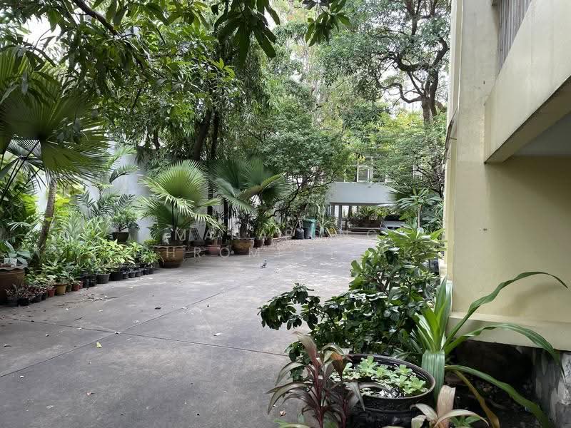 Mukda Mansion, Bangkok, 21 Soi Sukhumvit 43, Khlong Tan Nua, Watthana, Bangkok, 2 Bedrooms, 115 sqm, Apartment For Rent, by Manapong Phromphitak, 500520886 - DDproperty.com