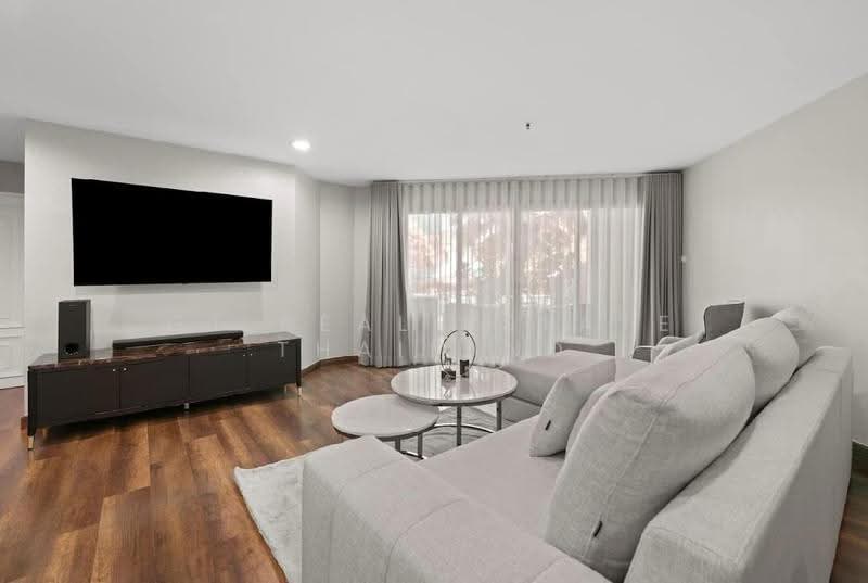 Belle Grand Rama 9, Bangkok, 131 Rama 9 Road, Huai Khwang, Bangkok, 4 Bedrooms, 240 sqm, Condo For Sale, by GT Real Estate Thailand, 500520897 - DDproperty.com