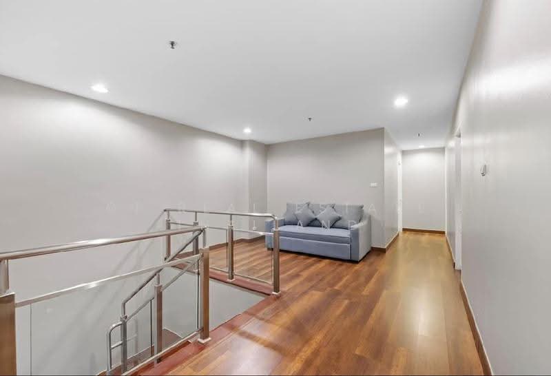 Belle Grand Rama 9, Bangkok, 131 Rama 9 Road, Huai Khwang, Bangkok, 4 Bedrooms, 240 sqm, Condo For Sale, by GT Real Estate Thailand, 500520897 - DDproperty.com