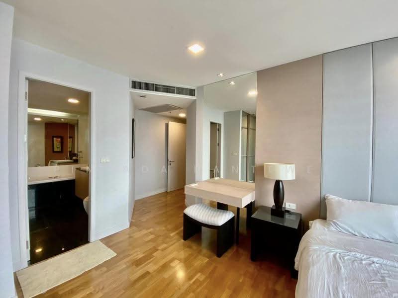 Urbana Sathorn, Bangkok, 55 South Sathorn Road, Thung Maha Mek, Sathon, Bangkok, 2 Bedrooms, 139 sqm, Condo For Sale, by Pinyada Hantewee, 500520962 - DDproperty.com