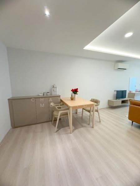 Vtara Sukhumvit 36, Bangkok, 118 Soi Saen Sabai, Phra Kanong, Khlong Toei, Bangkok, 1 Bedroom, 35 sqm, Condo For Sale, by Chatuphon Mochida, 500521057 - DDproperty.com