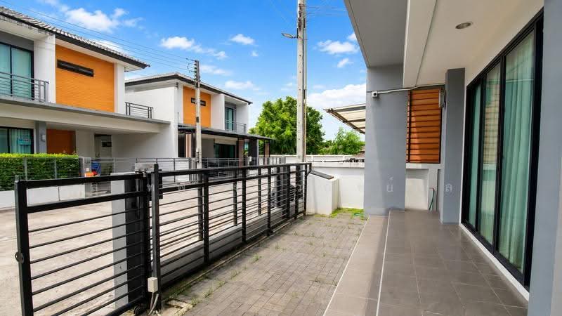 For Sale: 2-Storey Semi-Detached House, 42.6 sq.wah, 3 Bedrooms,Skyville, Ban Laeng, Rayong, Near, Rayong, Ban Laeng, Muang Rayong, Rayong, 3 Bedrooms, 172 sqm, Semi-Detached House (Twin House) For Sale, by สุเทพ พสุวณิชย์กุล, 500521074 - DDproperty.com