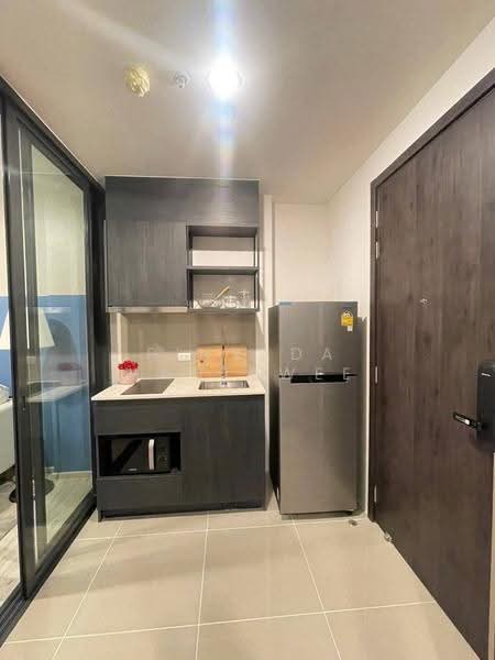 XT Huaikhwang, Bangkok, 244 Ratchadaphisek Road, Huai Khwang, Bangkok, 1 Bedroom, 35 sqm, Condo For Rent, by Pinyada Hantewee, 500521082 - DDproperty.com