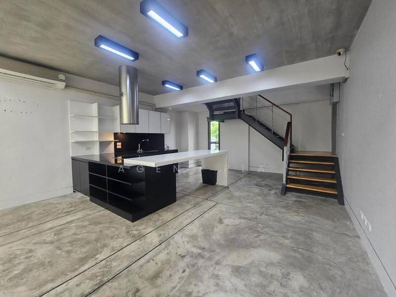 For Rent | Oasis Loft Sukhumvit 64 – Home Office / Townhome (SPSP670), Bangkok, สุขุมวิท 64, Bang Chak, Phra Khanong, Bangkok, , 246 sqm, Office Space For Rent, by Agent Pla, 500521095 - DDproperty.com