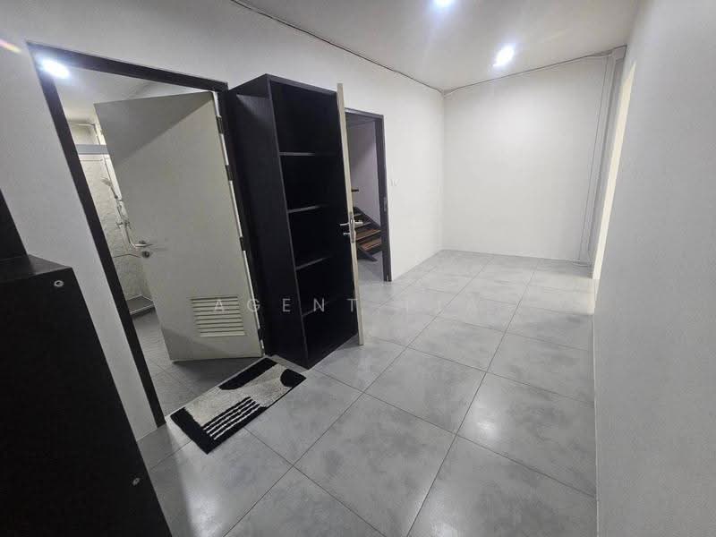 ให้เช่า Oasis Loft Sukhumvit 64 Home Office / Townhome (SPSP670), กรุงเทพ, สุขุมวิท 64, บางจาก, พระโขนง, กรุงเทพ, 246 ตร.ม., สำนักงาน ให้เช่า, โดย Agent Pla, 500521095 - DDproperty.com