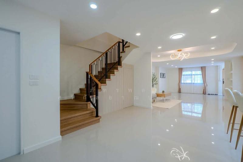 บ้านกลางเมือง พระราม9 ซอย 43, Bangkok, พระราม 9, Suan Luang, Bangkok, 4 Bedrooms, 220 sqm, Townhouse For Sale, by ภัทรพล ศรีกัลยาณบุตร, 500521139 - DDproperty.com