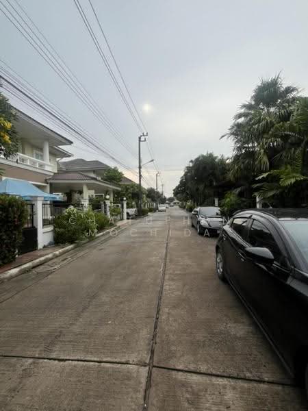 3-BR House, Bangkok, Saphan Sung, Bangkok, 3 Bedrooms, 204 sqm, Single Detached House For Sale, by Chatuphon Mochida, 500521187 - DDproperty.com