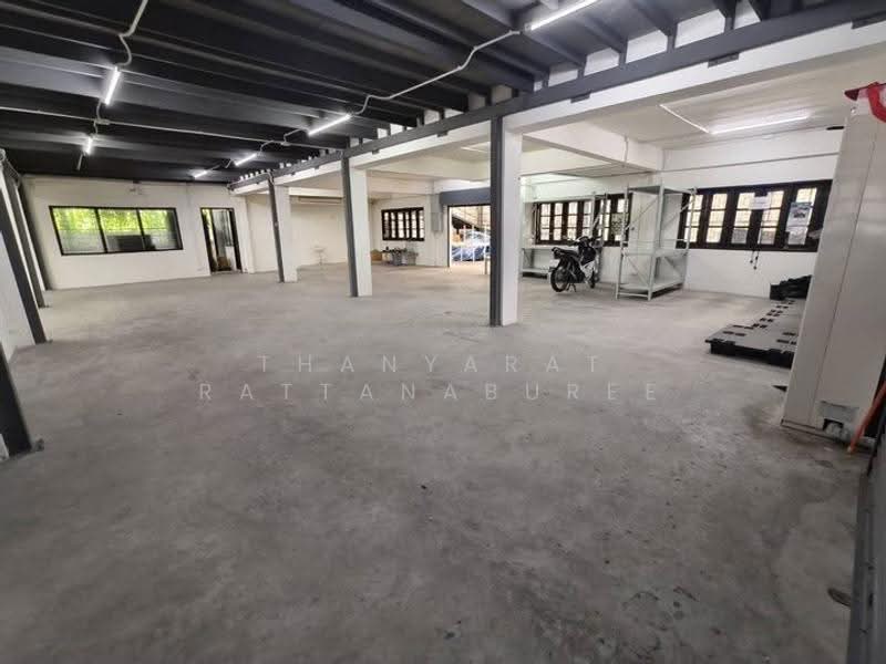 Warehouse Storage Building for Rent in Prawet Chaloem Phrakiat Rama 9 Soi 30, Bangkok, Nong Bon, Prawet, Bangkok, , 600 sqm, Warehouse/Factory For Rent, by Thanyarat Rattanaburee, 500521193 - DDproperty.com