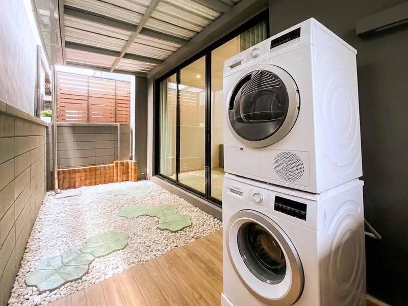 Nirvana Define Srinakarin-Rama 9, Bangkok, Srinakarin - Rom Klao Road, Saphan Sung, Saphan Sung, Bangkok, 3 Bedrooms, 230 sqm, Townhouse For Rent, by Property Pro Co.,Ltd, 500521202 - DDproperty.com