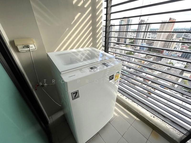 Blocs 77, Bangkok, 291 On Nut Rd, Phra Kanong Nua, Watthana, Bangkok, 1 Bedroom, 31 sqm, Condo For Rent, by TRC Property, 500521217 - DDproperty.com
