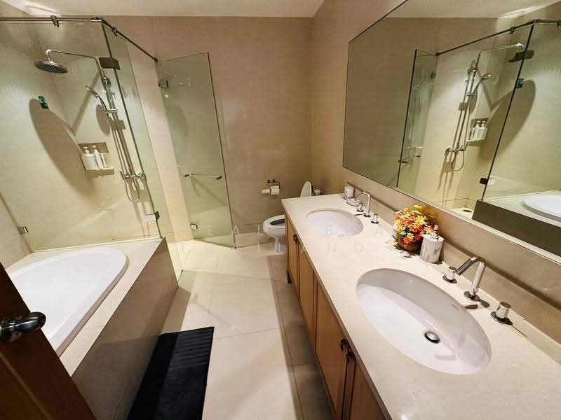 The Emporio Place, Bangkok, 93 Soi Sukhumvit 24, Sukhumvit Road, Khong Tan, Khlong Toei, Bangkok, 1 Bedroom, 83 sqm, Condo For Rent, by GT Real Estate Thailand, 500521256 - DDproperty.com