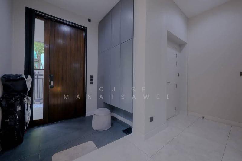 The Gentry Ekamai-Ladprao, Bangkok, 90 Soi Ladprao 94, Phlapphla, Wang Thonglang, Bangkok, 4 Bedrooms, 414 sqm, Single Detached House For Sale, by Louise Manatsawee, 500521305 - DDproperty.com