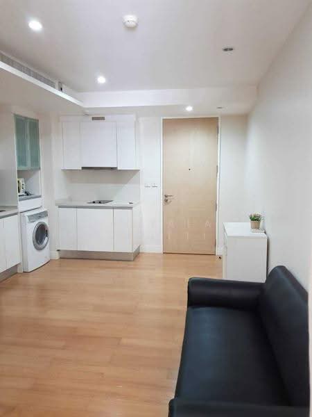 Collezio Sathorn-Pipat, Bangkok, 41 Soi Pipat 1 Silom Road, Silom, Bang Rak, Bangkok, 1 Bedroom, 40 sqm, Condo For Sale, by Thanyalak Premputtiphan, 500521337 - DDproperty.com
