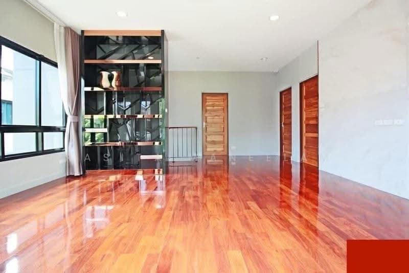 Grand Bangkok Boulevard Sathorn, Bangkok, 48 93 Soi 15, Bang Khae, Bangkok, 4 Bedrooms, 348 sqm, Single Detached House For Rent, by Rasita Maneelam, 500521368 - DDproperty.com