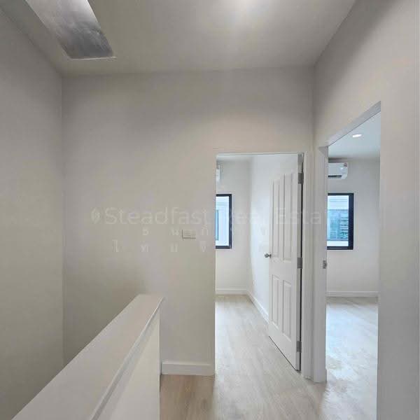 Modi Villa Bangbuathong, Nonthaburi, Soi Sam Wang, Chaiyaphruek Road, Bang Bua Thong, Nonthaburi, 3 Bedrooms, 100 sqm, Townhouse For Rent, by ธนภัทร ไทยจินดา, 500521410 - DDproperty.com