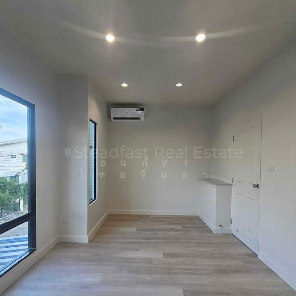 Modi Villa Bangbuathong, Nonthaburi, Soi Sam Wang, Chaiyaphruek Road, Bang Bua Thong, Nonthaburi, 3 Bedrooms, 100 sqm, Townhouse For Rent, by ธนภัทร ไทยจินดา, 500521410 - DDproperty.com