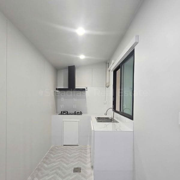 Modi Villa Bangbuathong, Nonthaburi, Soi Sam Wang, Chaiyaphruek Road, Bang Bua Thong, Nonthaburi, 3 Bedrooms, 100 sqm, Townhouse For Rent, by ธนภัทร ไทยจินดา, 500521410 - DDproperty.com