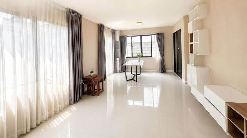 Habitia Orbit Hathairat, Bangkok, Hathairat Road, Sam Wa Tawan Tok, Khlong Sam Wa, Bangkok, 3 Bedrooms, 113 sqm, Single Detached House For Sale, by Rojjana Jindasri, 500521565 - DDproperty.com