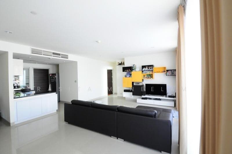 Watermark Chaophraya, Bangkok, Soi Charoennakorn 39-41, Charoennakorn Road, Bang Lam Phu Lang, Khlong San, Bangkok, 3 Bedrooms, 146 sqm, Condo For Sale, by Rasita Maneelam, 500521583 - DDproperty.com
