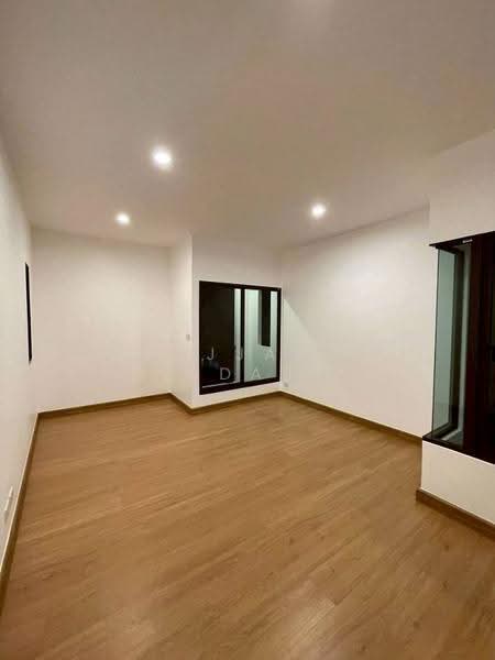Passorn Songprapa, Bangkok, Songprapha Road, Si Khan, Don Mueang, Bangkok, 4 Bedrooms, 445 sqm, Single Detached House For Sale, by Rojjana Jindasri, 500521584 - DDproperty.com