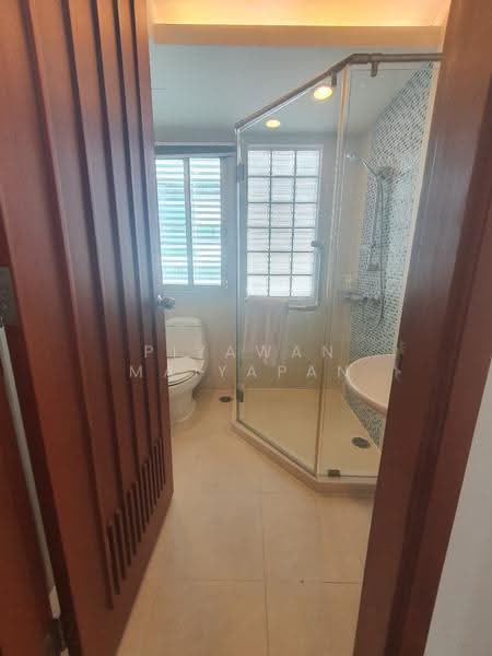 Sathorn Gallery Residences, Bangkok, 70 Pan Road, Silom, Bang Rak, Bangkok, 3 Bedrooms, 200 sqm, Apartment For Rent, by Piyawan Maiyapan, 500521613 - DDproperty.com