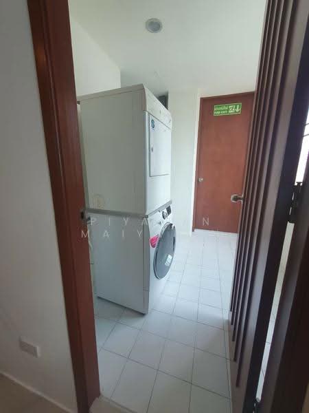Sathorn Gallery Residences, Bangkok, 70 Pan Road, Silom, Bang Rak, Bangkok, 3 Bedrooms, 200 sqm, Apartment For Rent, by Piyawan Maiyapan, 500521613 - DDproperty.com