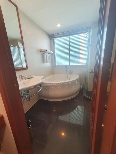 Sathorn Gallery Residences, Bangkok, 70 Pan Road, Silom, Bang Rak, Bangkok, 3 Bedrooms, 200 sqm, Apartment For Rent, by Piyawan Maiyapan, 500521613 - DDproperty.com