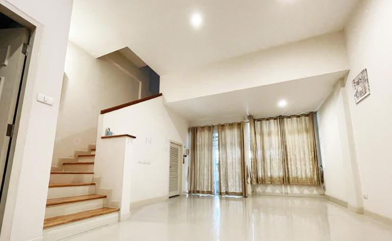 The Metro Rama 9, Bangkok, Soi 3/2, Prawet, Bangkok, 3 Bedrooms, 204 sqm, Townhouse For Sale, by Rojjana Jindasri, 500521616 - DDproperty.com