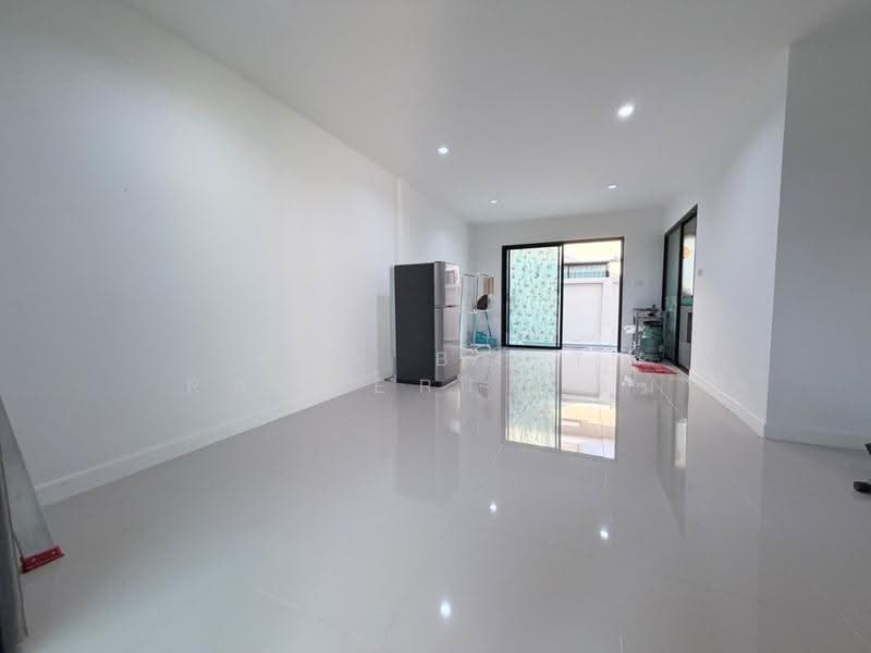 พฤษาพรรณ กระดีเดียว3, Nakhon Pathom, Nong Pak Long, Muang Nakhon Pathom, Nakhon Pathom, 3 Bedrooms, 100 sqm, Townhouse For Sale, by The Best Property ส้ม, 500521617 - DDproperty.com