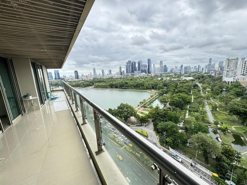 The Lakes, Bangkok, 123 Ratchadaphisek Road, Khlong Toei, Bangkok, 3 Bedrooms, 173 sqm, Condo For Rent, by Natlyn Kongsapook, 500521646 - DDproperty.com
