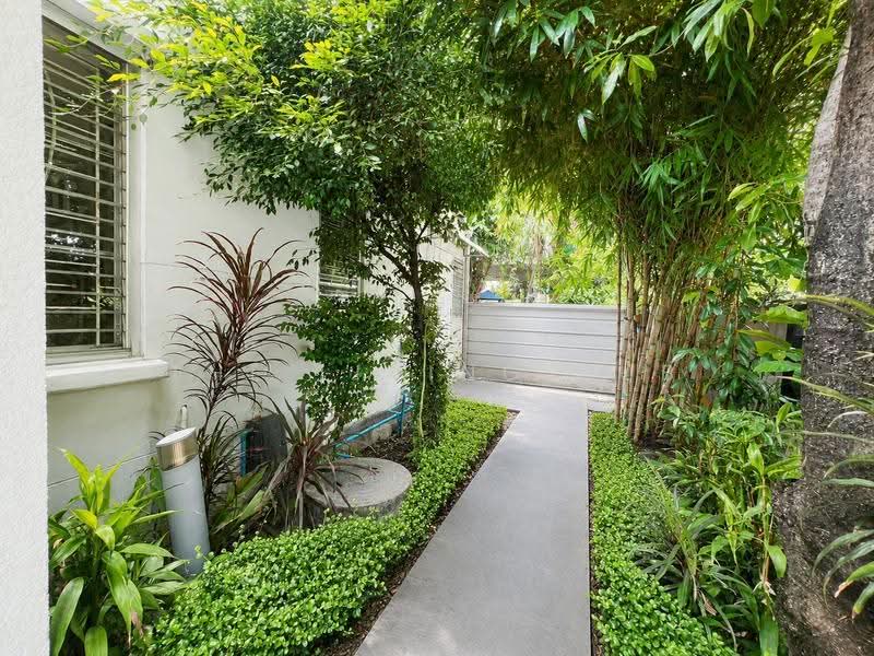 Noble Tara Pattanakarn, Bangkok, 2046 Pattanakarn Road, Suan Luang, Bangkok, 3 Bedrooms, 400 sqm, Single Detached House For Sale, by THE LIVING HUB, 500521648 - DDproperty.com