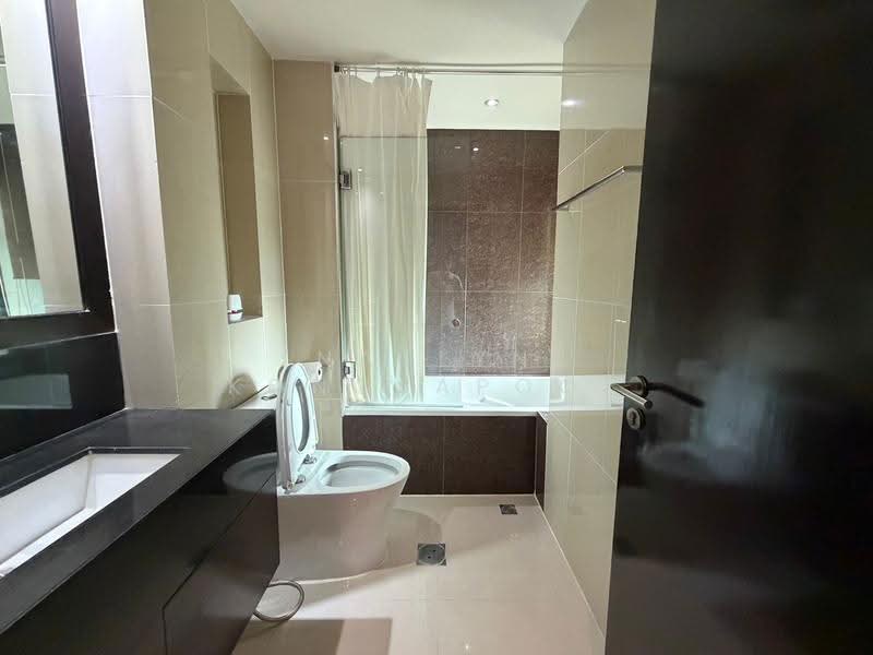 Sathorn Gardens, Bangkok, 39 South Sathorn Road, Thung Maha Mek, Sathon, Bangkok, 2 Bedrooms, 96 sqm, Condo For Rent, by Natlyn Kongsapook, 500521674 - DDproperty.com
