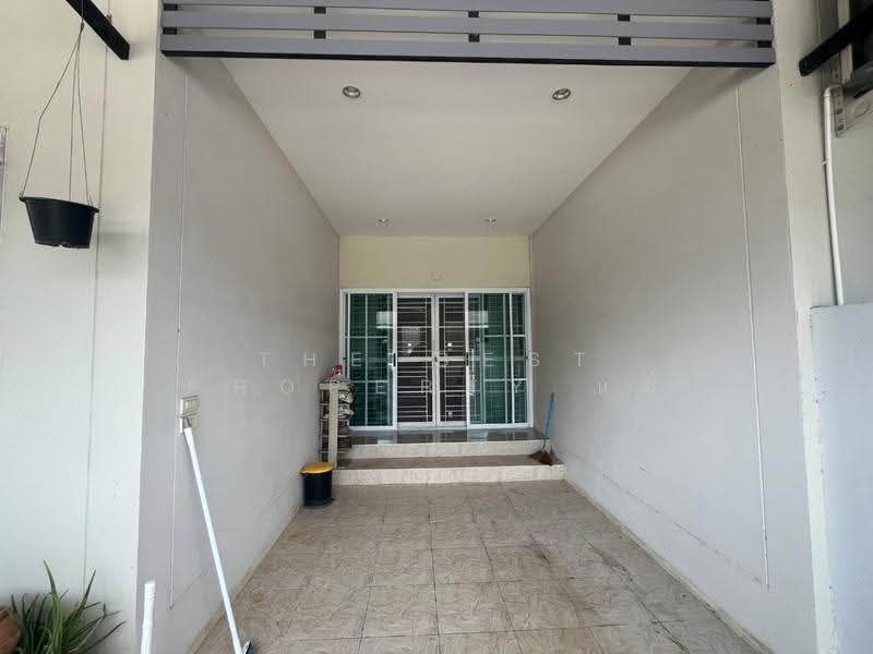 ทาวน์เฮ้าส์อุทัยใหม่ อุทัยธานี, Uthai Thani, Uthai Mai, Muang Uthai Thani, Uthai Thani, 2 Bedrooms, 100 sqm, Townhouse For Sale, by The Best Property แอ้, 500521690 - DDproperty.com