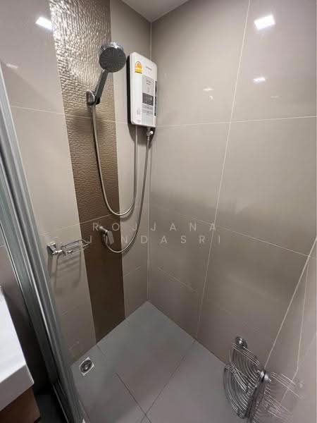IDEO Sathorn-Wongwian Yai, Bangkok, 219 Soi Krung Thonburi 1, Khlong Ton Sai, Khlong San, Bangkok, 1 Bedroom, 37 sqm, Condo For Rent, by Rojjana Jindasri, 500521701 - DDproperty.com
