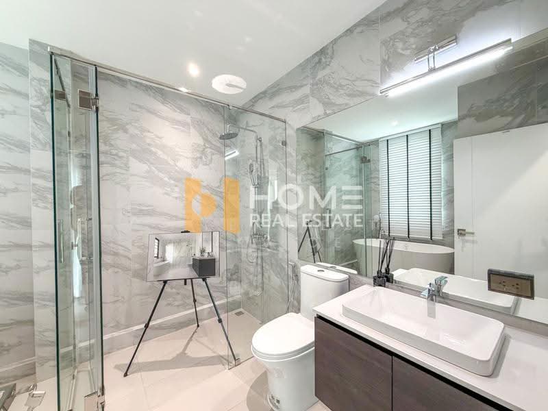 Khlongtan Nivet, Bangkok, 20 Soi Pridi Banomyong 42, Khlong Tan Nua, Watthana, Bangkok, 3 Bedrooms, 192 sqm, Townhouse For Sale, by HOME Real Estate Service, 500521720 - DDproperty.com