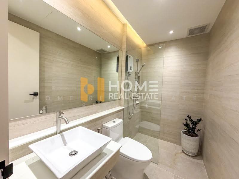 Khlongtan Nivet, Bangkok, 20 Soi Pridi Banomyong 42, Khlong Tan Nua, Watthana, Bangkok, 3 Bedrooms, 192 sqm, Townhouse For Sale, by HOME Real Estate Service, 500521749 - DDproperty.com