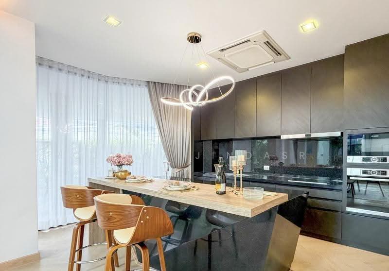 4-BR Villa, Bangkok, Khlong Tan Nua, Watthana, Bangkok, 4 Bedrooms, 736 sqm, Villa For Sale, by Rojjana Jindasri, 500521795 - DDproperty.com