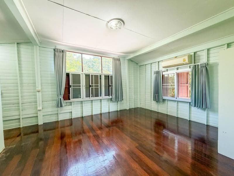 Detached House for Rent in Sukhumvit – Pridi Banomyong Ekkamai, Bangkok, ปรีดีพนมยงค์ 25, Phra Kanong Nua, Watthana, Bangkok, , 300 sqm, Business For Rent, by Thanyarat Rattanaburee, 500521824 - DDproperty.com