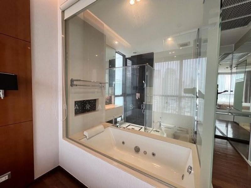 The Address Sukhumvit 28, Bangkok, 1 Soi Sukhumvit 28, Khong Tan, Khlong Toei, Bangkok, 2 Bedrooms, 74 sqm, Condo For Rent, by Jurarat Srichat, 500521834 - DDproperty.com