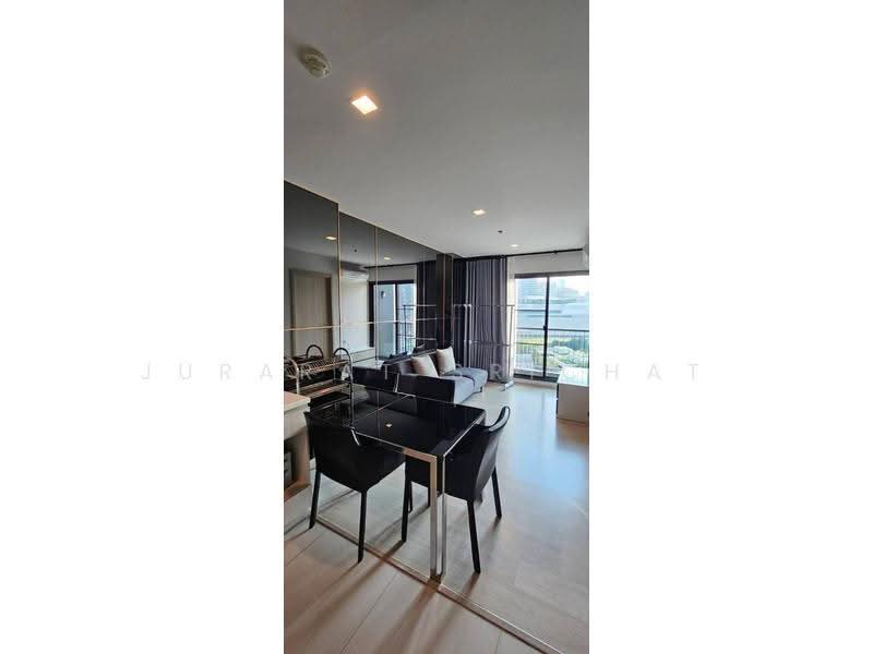 Life One Wireless, Bangkok, 1 Wireless Road, Lumphini, Pathum Wan, Bangkok, 2 Bedrooms, 45 sqm, Condo For Rent, by Jurarat Srichat, 500521886 - DDproperty.com