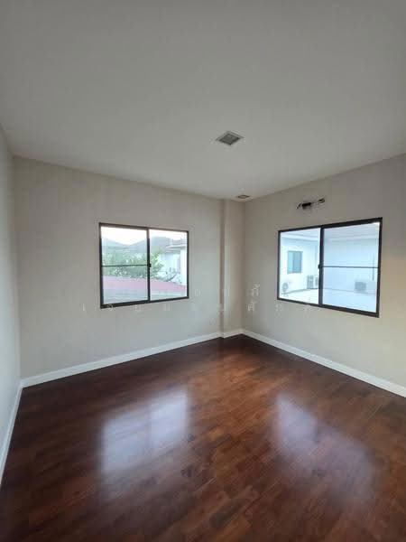 Mantana Lake Watcharapol, Bangkok, Sukhaphiban 5 Road, O-Ngoen, Sai Mai, Bangkok, 4 Bedrooms, 250 sqm, Single Detached House For Sale, by พลอยปภัส เจียมธนศักดิ์, 500521905 - DDproperty.com